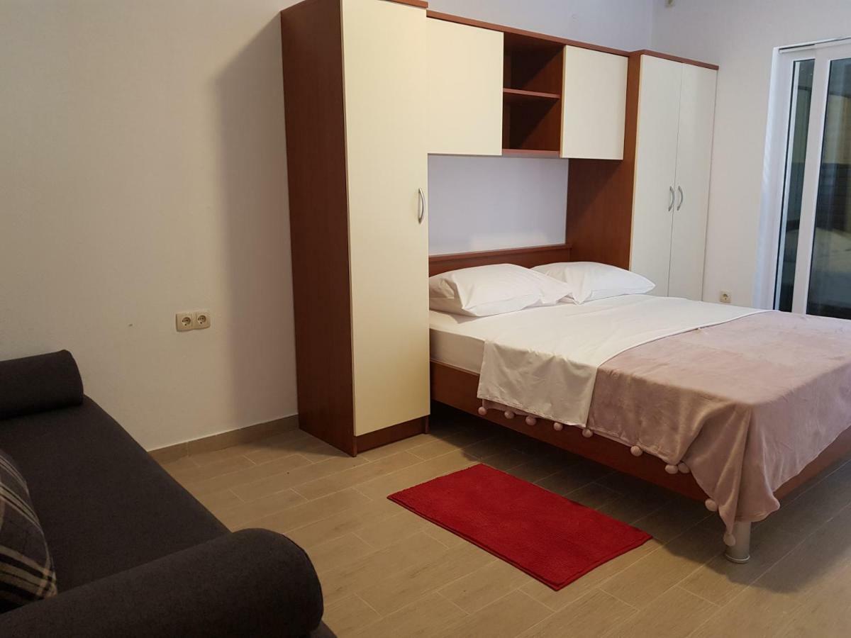 "Laurier" Rooms & Apartments 셀리나 외부 사진