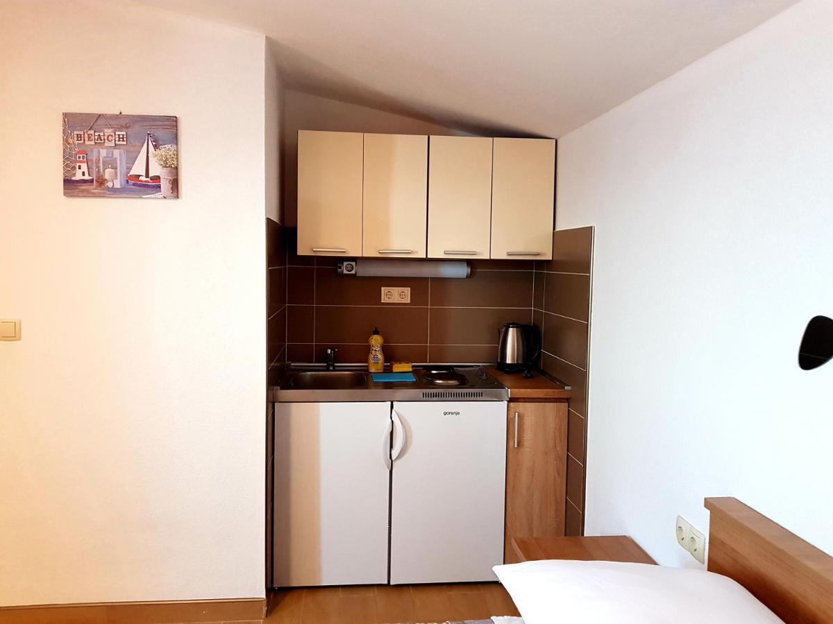 "Laurier" Rooms & Apartments 셀리나 외부 사진
